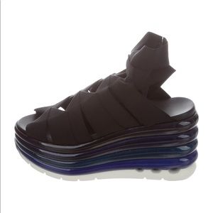 Eiko platform sandal